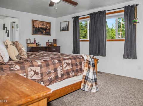 Tiny photo for 3665 Pine Tree Drive, Klamath Falls, OR 97603 (MLS # 220224608)