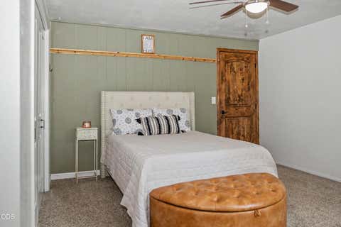 Tiny photo for 3665 Pine Tree Drive, Klamath Falls, OR 97603 (MLS # 220224608)