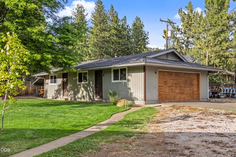 Tiny photo for 3665 Pine Tree Drive, Klamath Falls, OR 97603 (MLS # 220224608)