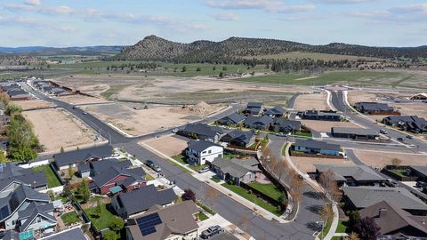 Tiny photo for 1008 NE Whistle Way, Prineville, OR 97754 (MLS # 220220114)