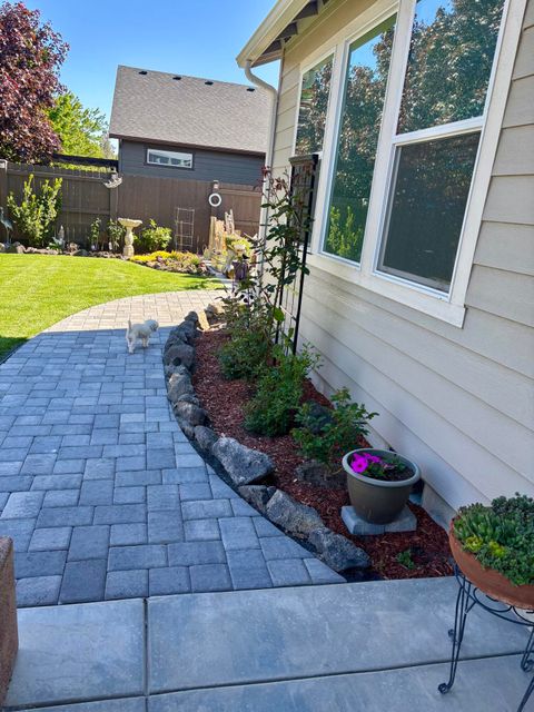 Tiny photo for 2900 NW 23rd Street, Redmond, OR 97756 (MLS # 220215764)