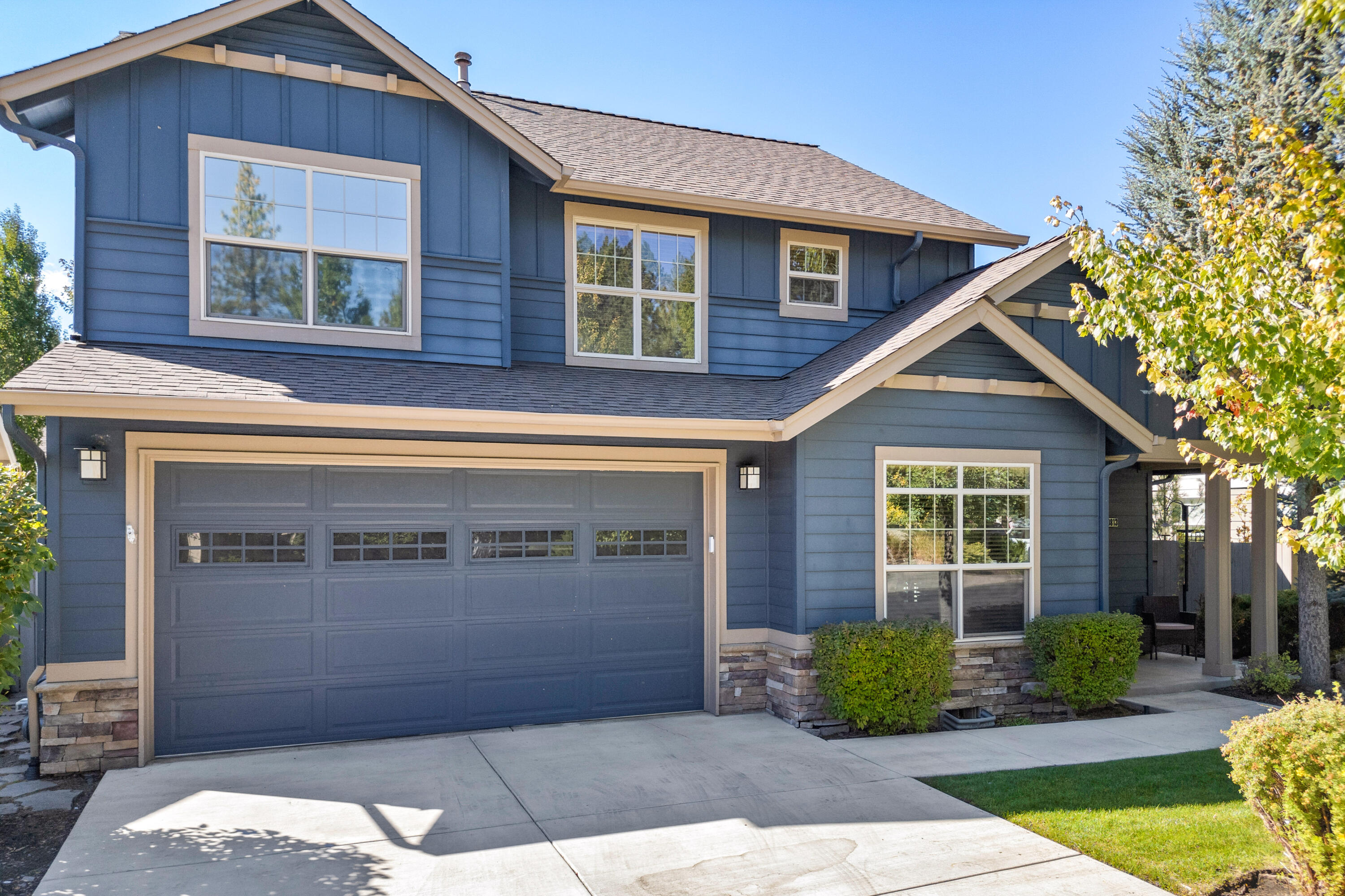 60813 Scotts Bluff Place