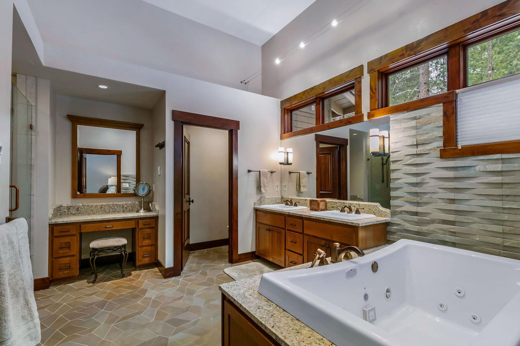 Rock Ridge - Residential