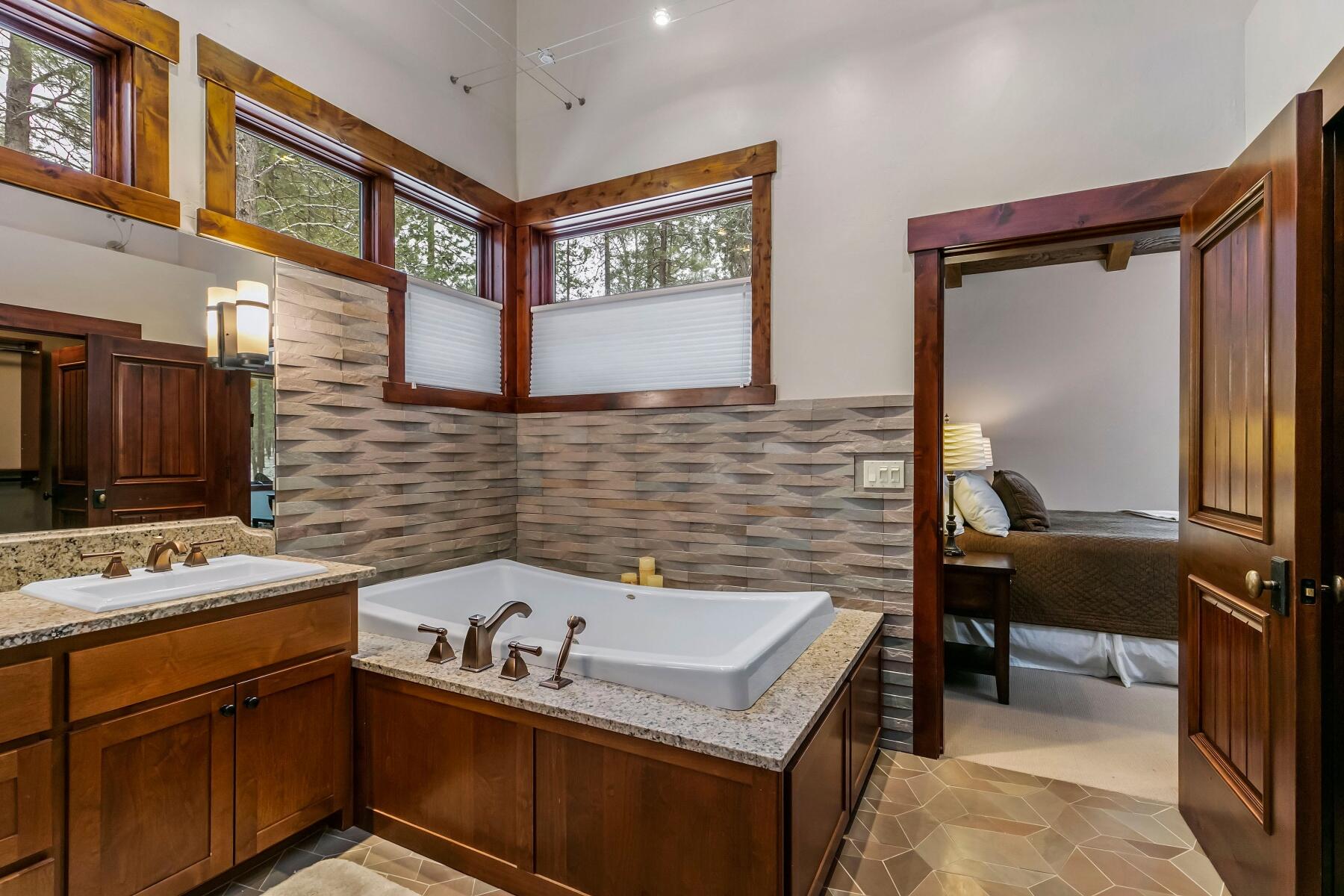 Rock Ridge - Residential