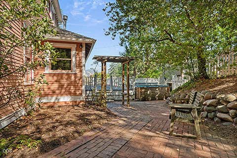 Tiny photo for 364 Vista Street, Ashland, OR 97520 (MLS # 220227353)