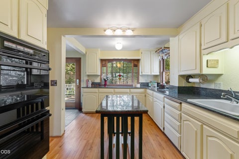 Tiny photo for 364 Vista Street, Ashland, OR 97520 (MLS # 220227353)