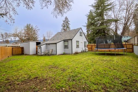 Tiny photo for 1202 NW B Street, Grants Pass, OR 97526 (MLS # 220215623)
