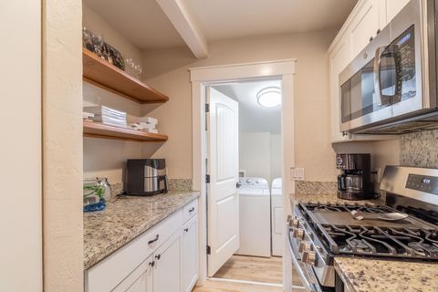 Tiny photo for 1202 NW B Street, Grants Pass, OR 97526 (MLS # 220215623)