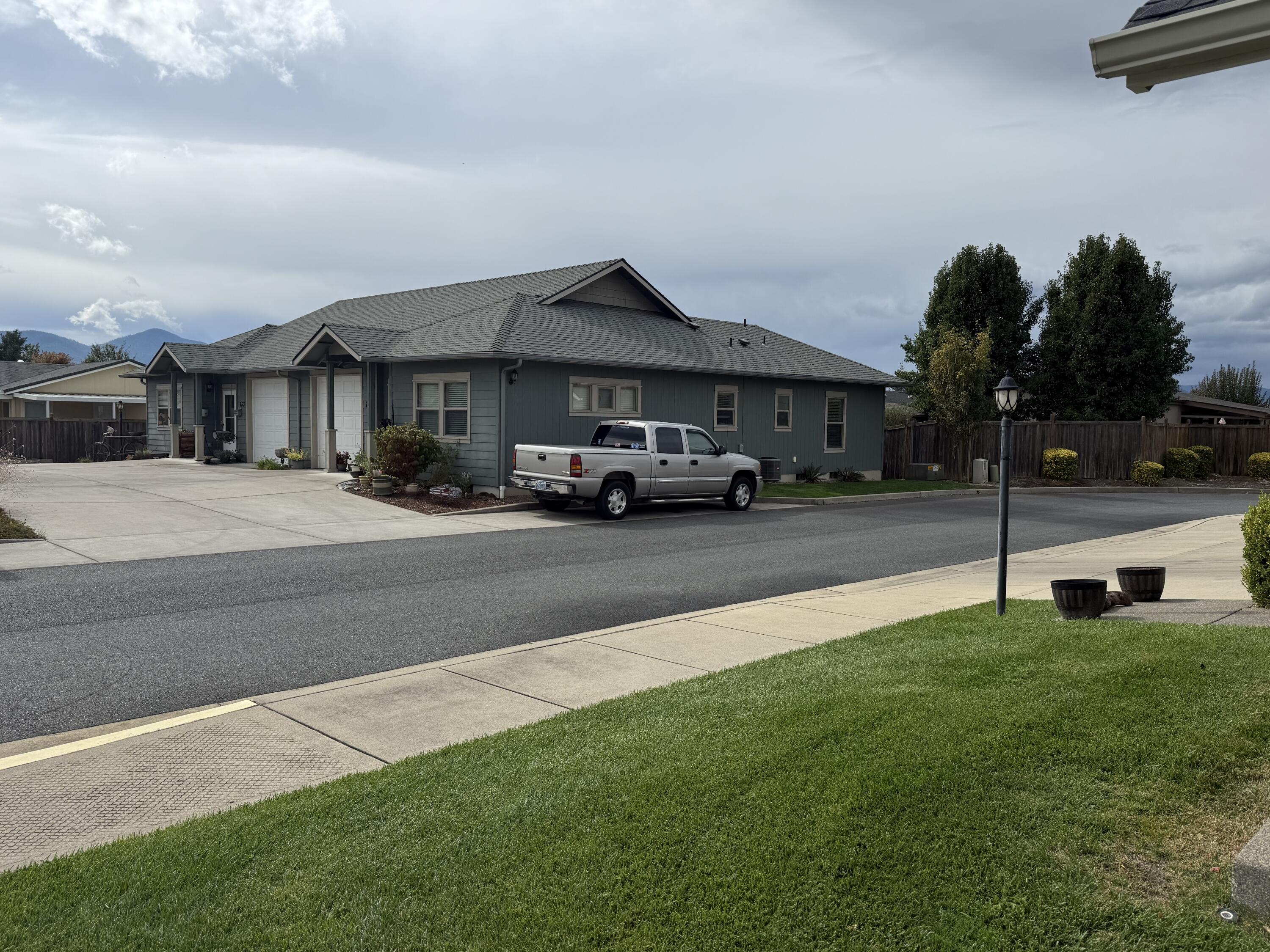 Kinsington Court Condominiums - Residential