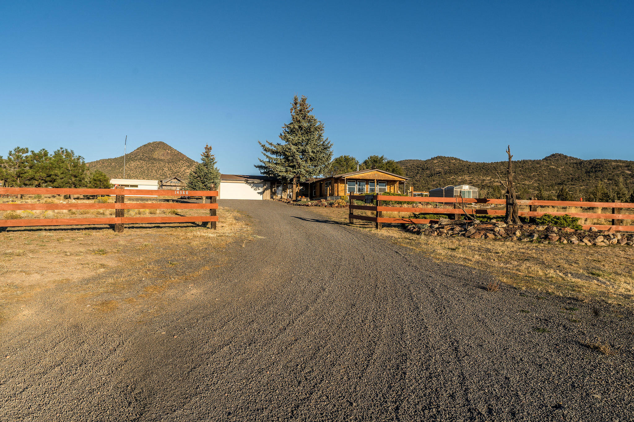 Powell Butte View - Residential