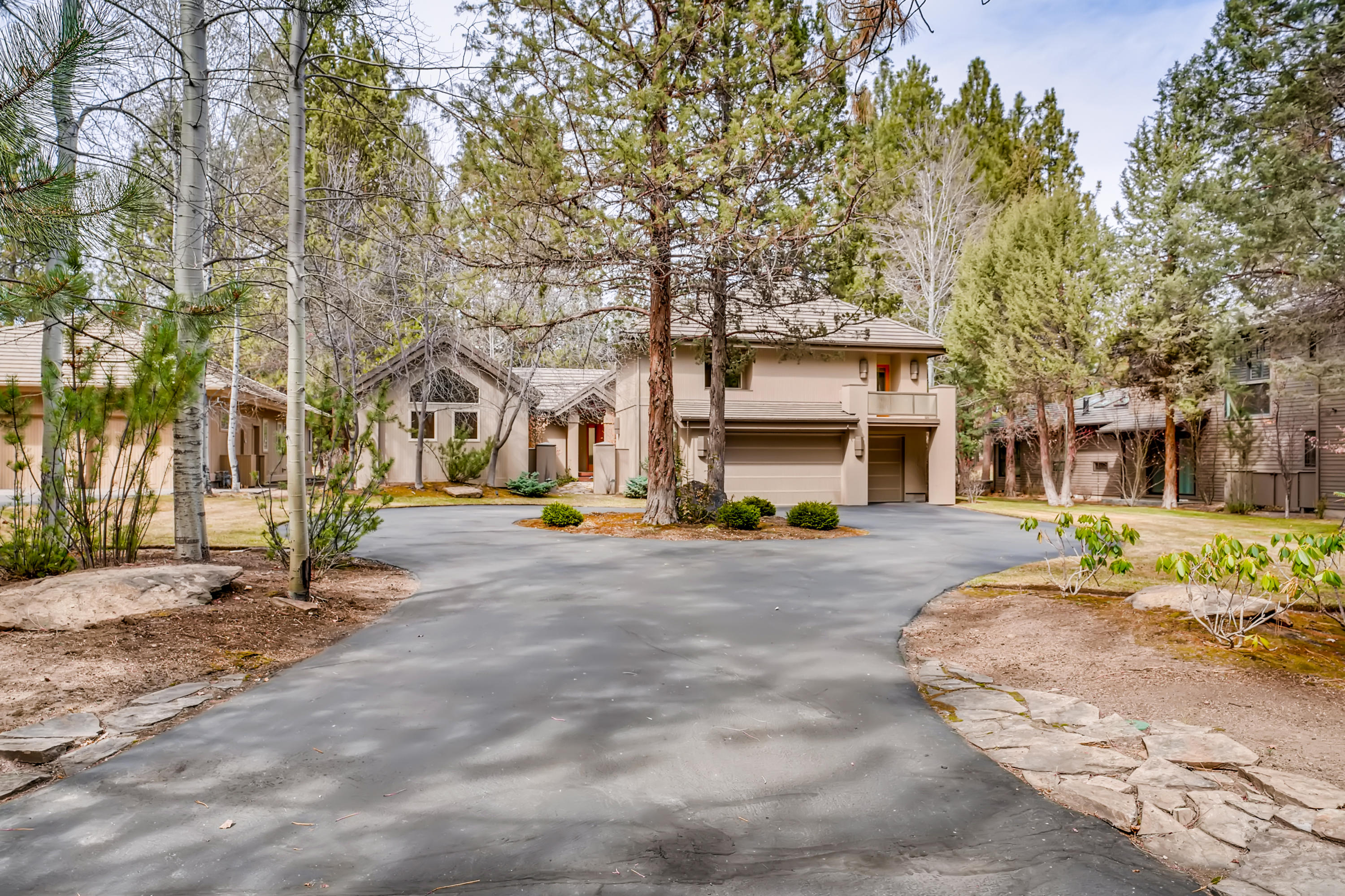 Broken Top - Residential