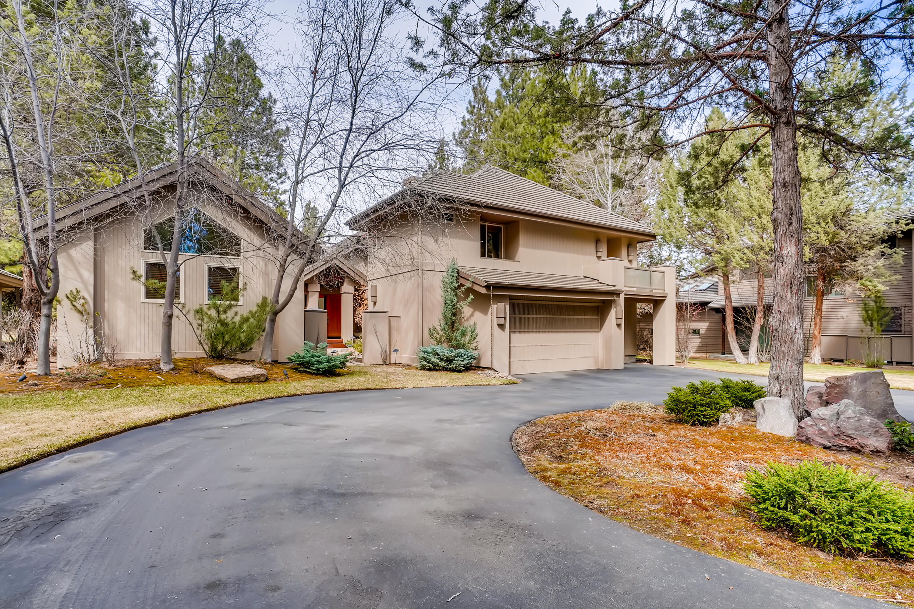 Broken Top - Residential