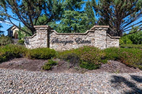 Tiny photo for 3733 Sherwood Park Drive, Medford, OR 97504 (MLS # 220223797)