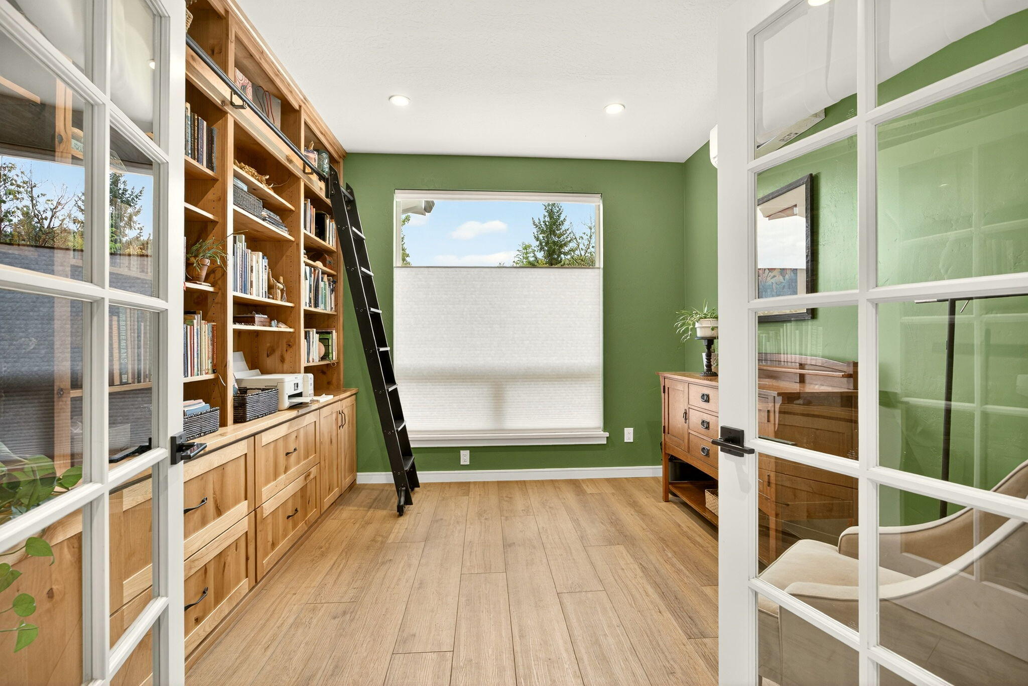 Lithia Creek Estates, AReplat Of Lithia Park Village - Residential