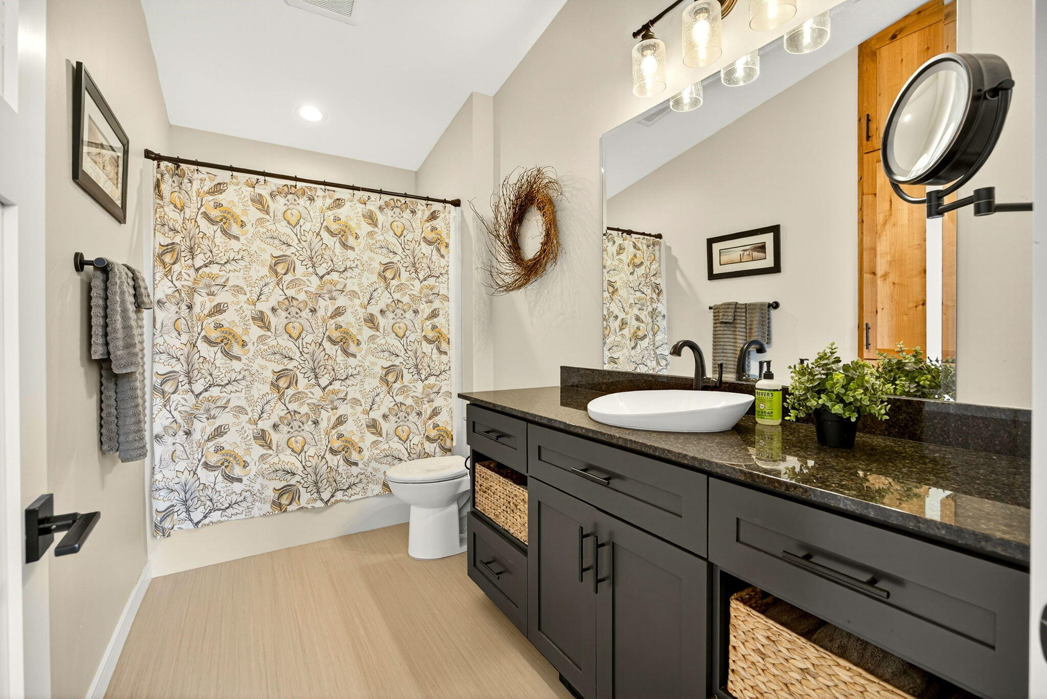 Lithia Creek Estates, AReplat Of Lithia Park Village - Residential