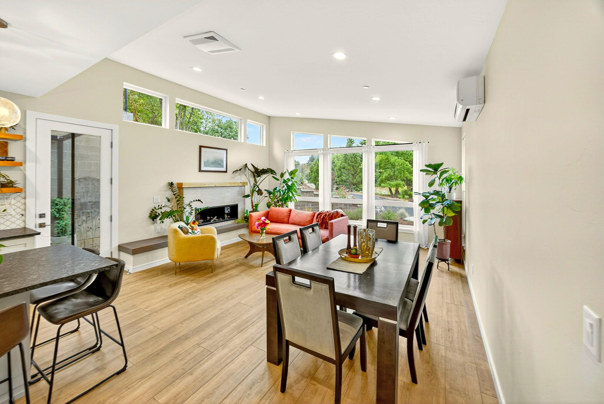 Lithia Creek Estates, AReplat Of Lithia Park Village - Residential