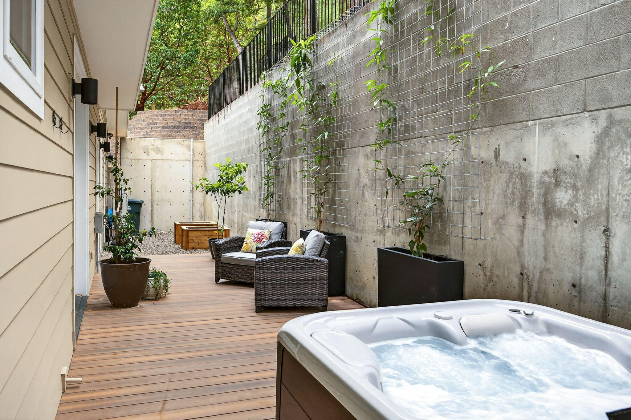 Lithia Creek Estates, AReplat Of Lithia Park Village - Residential