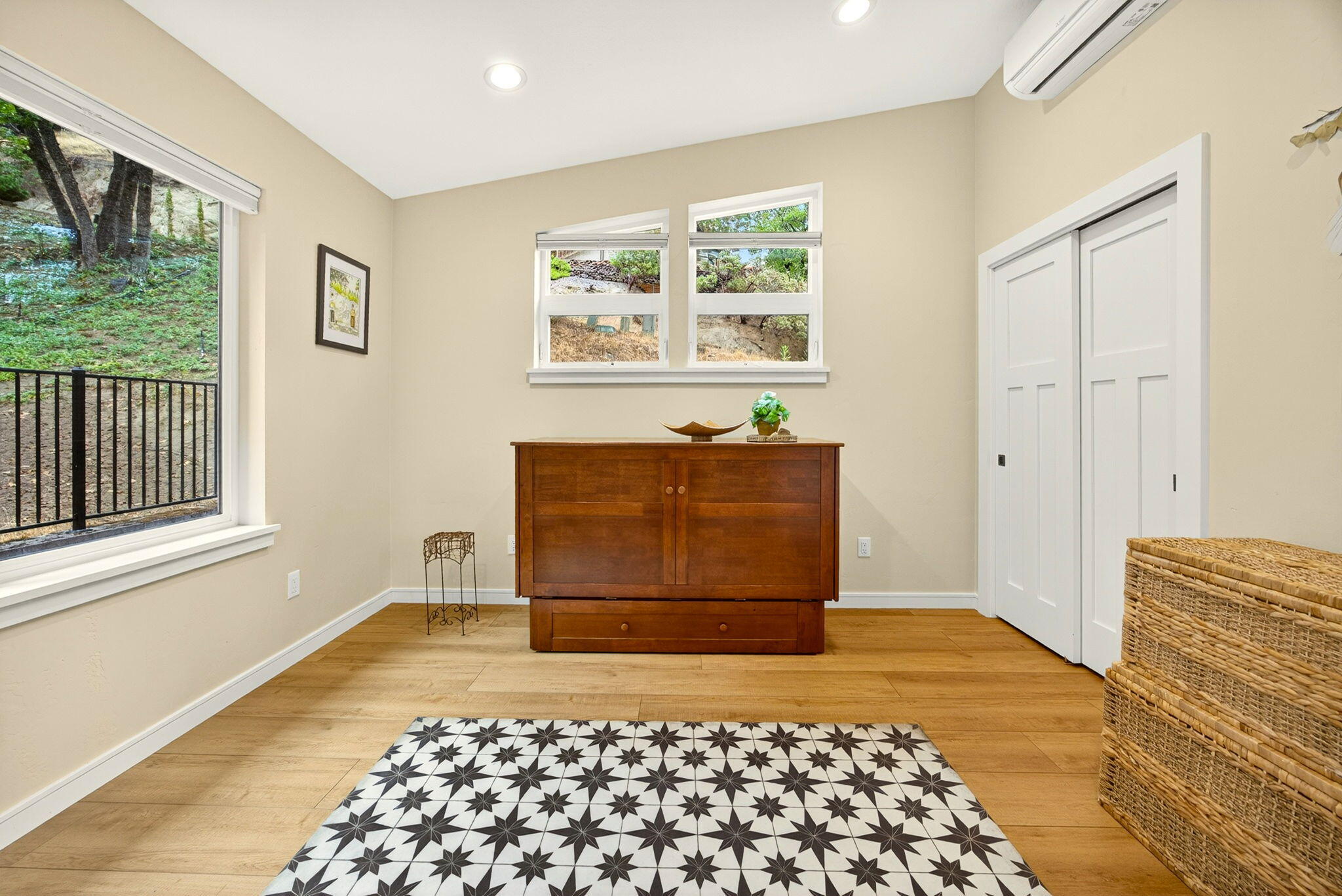 Lithia Creek Estates, AReplat Of Lithia Park Village - Residential