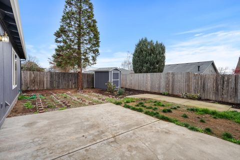 Tiny photo for 1642 Hollyhock Drive, Medford, OR 97504 (MLS # 220212977)