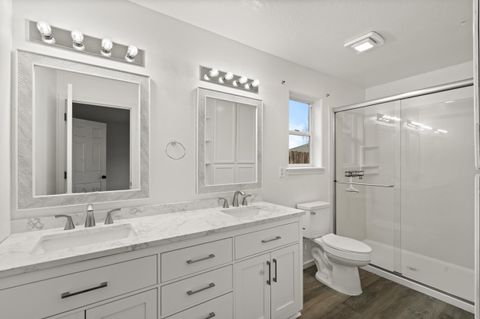 Tiny photo for 1642 Hollyhock Drive, Medford, OR 97504 (MLS # 220212977)