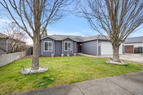 Tiny photo for 1642 Hollyhock Drive, Medford, OR 97504 (MLS # 220212977)
