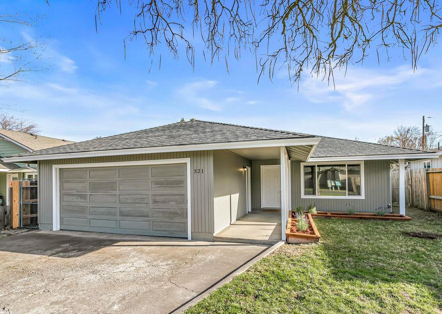 This beautifully refreshed 3-bedroom, 2-bath home has undergone a stunning makeover and is truly move-in ready! Nearly every feature has been thoughtfully updated, including new interior and exterior paint, mini-splits, water heater, vinyl windows, and fully renovated main and primary bathrooms with new toilets,
showers, tub, and vanities. Enjoy all-new flooring—laminate in the living areas and carpet in the bedrooms—along with new interior doors, trim, front door, modern lighting, and a stainless steel oven/stove with vent. Built in 1980 and offering 1,092 sq. ft., this home boasts a spacious backyard with alley access and a
covered back patio, perfect for relaxing or entertaining. One Seller is a Licensed Realtor in the state of Oregon.