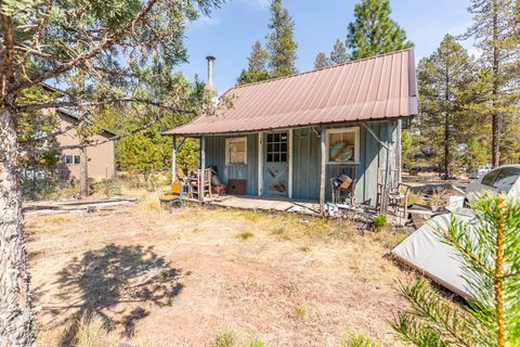 Tiny photo for 52302 Whispering Pines Road, La Pine, OR 97739 (MLS # 220200354)
