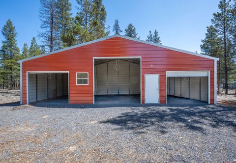 Tiny photo for 52302 Whispering Pines Road, La Pine, OR 97739 (MLS # 220200354)
