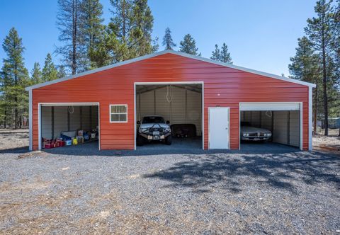 Tiny photo for 52302 Whispering Pines Road, La Pine, OR 97739 (MLS # 220200354)