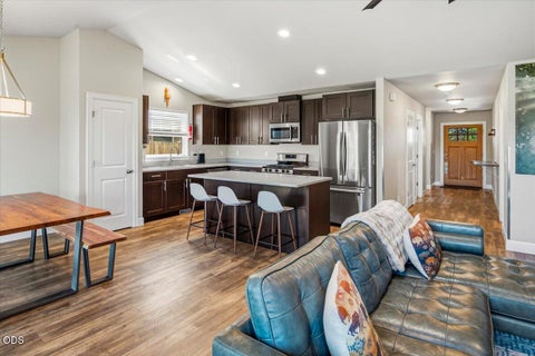 Tiny photo for 270 NW 33rd Street, Redmond, OR 97756 (MLS # 220222607)