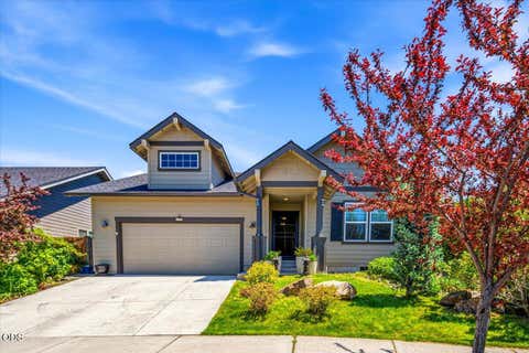 Tiny photo for 270 NW 33rd Street, Redmond, OR 97756 (MLS # 220222607)