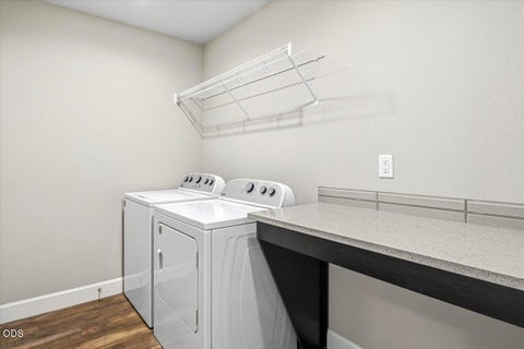 Tiny photo for 270 NW 33rd Street, Redmond, OR 97756 (MLS # 220222607)