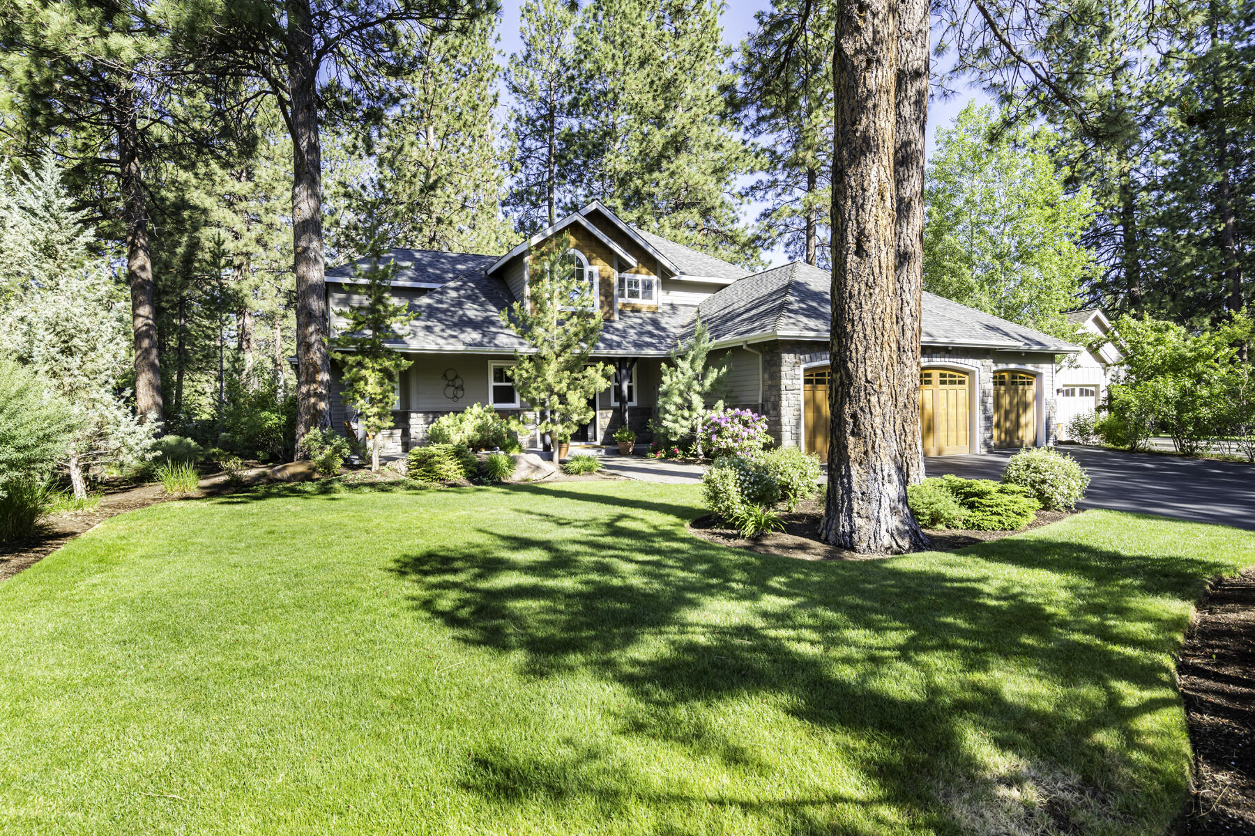 7th Mtn Golf Village - Residential