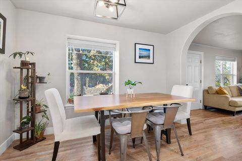 Tiny photo for 56 NW Shasta Place, Bend, OR 97703 (MLS # 220219880)