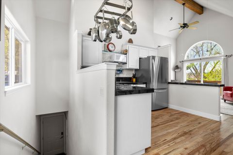Tiny photo for 56 NW Shasta Place, Bend, OR 97703 (MLS # 220219880)
