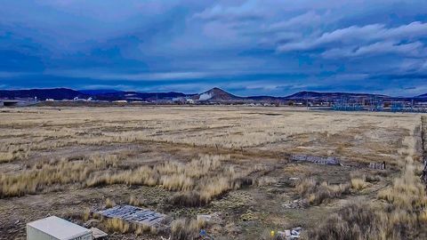 Tiny photo for 429 Miller Island Road, Klamath Falls, OR 97603 (MLS # 220215850)