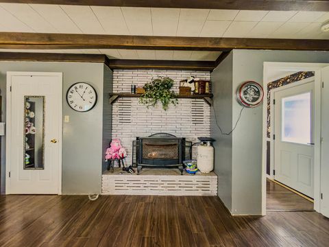 Tiny photo for 429 Miller Island Road, Klamath Falls, OR 97603 (MLS # 220215850)