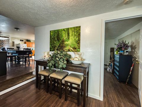 Tiny photo for 429 Miller Island Road, Klamath Falls, OR 97603 (MLS # 220215850)