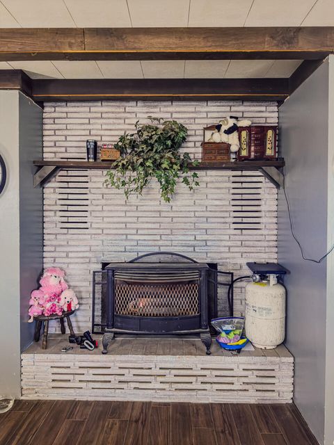 Tiny photo for 429 Miller Island Road, Klamath Falls, OR 97603 (MLS # 220215850)