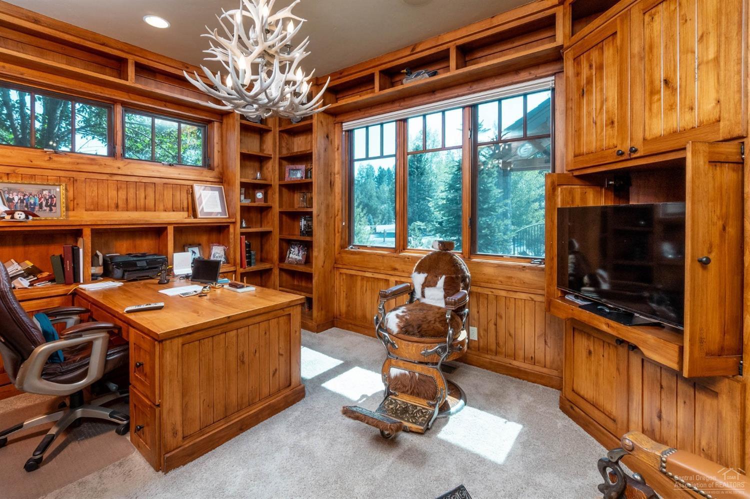 Broken Top - Residential