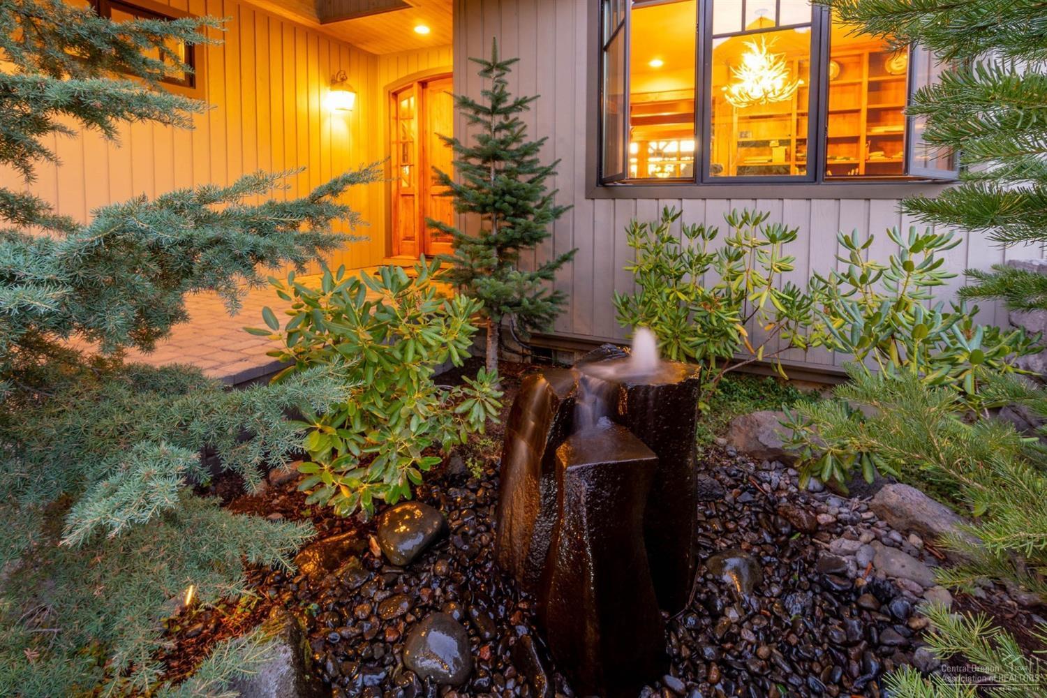 Broken Top - Residential