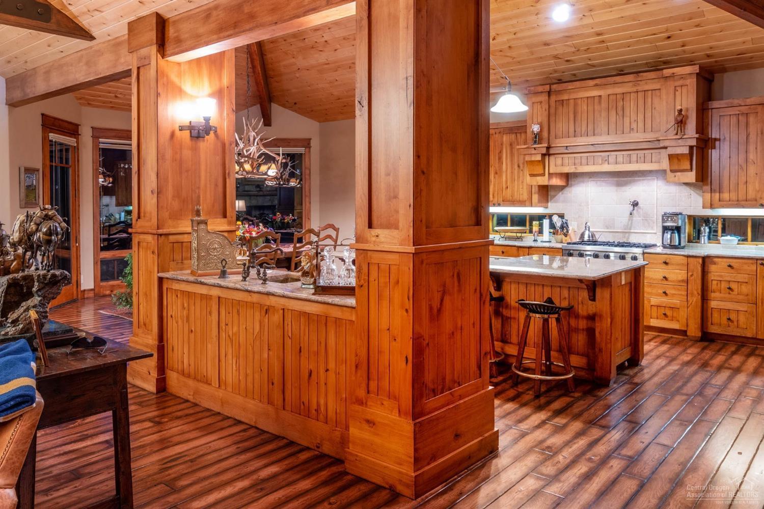 Broken Top - Residential