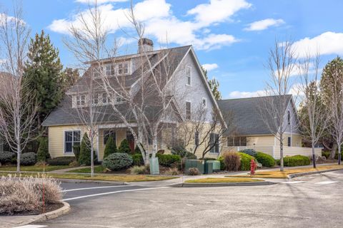 517 S Cottonwood Street Sisters OR 97759