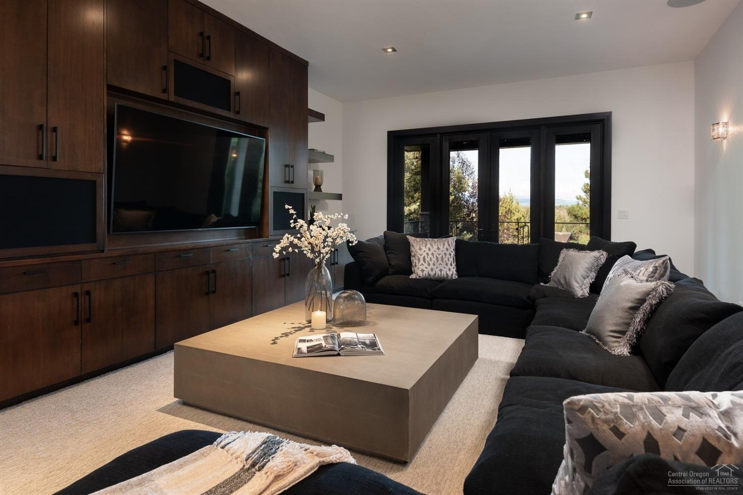 Wyndemere - Residential