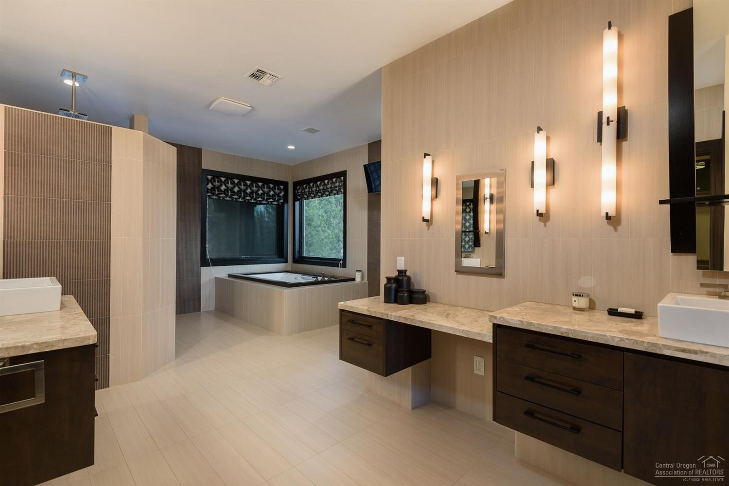 Wyndemere - Residential