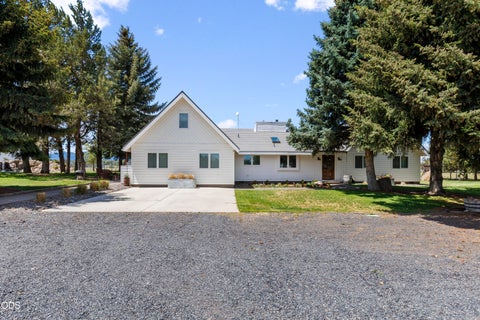 Tiny photo for 66300 White Rock Loop, Bend, OR 97703 (MLS # 220223305)