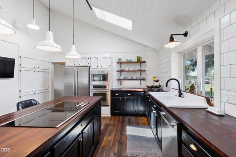 Tiny photo for 66300 White Rock Loop, Bend, OR 97703 (MLS # 220223305)