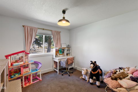 Tiny photo for 66300 White Rock Loop, Bend, OR 97703 (MLS # 220223305)