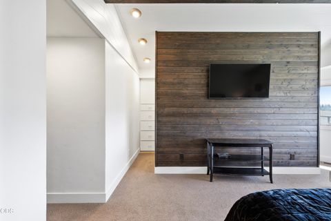 Tiny photo for 66300 White Rock Loop, Bend, OR 97703 (MLS # 220223305)