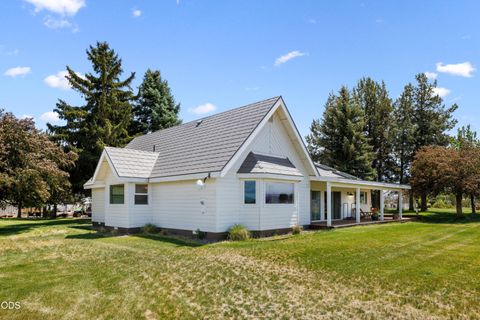 Tiny photo for 66300 White Rock Loop, Bend, OR 97703 (MLS # 220223305)